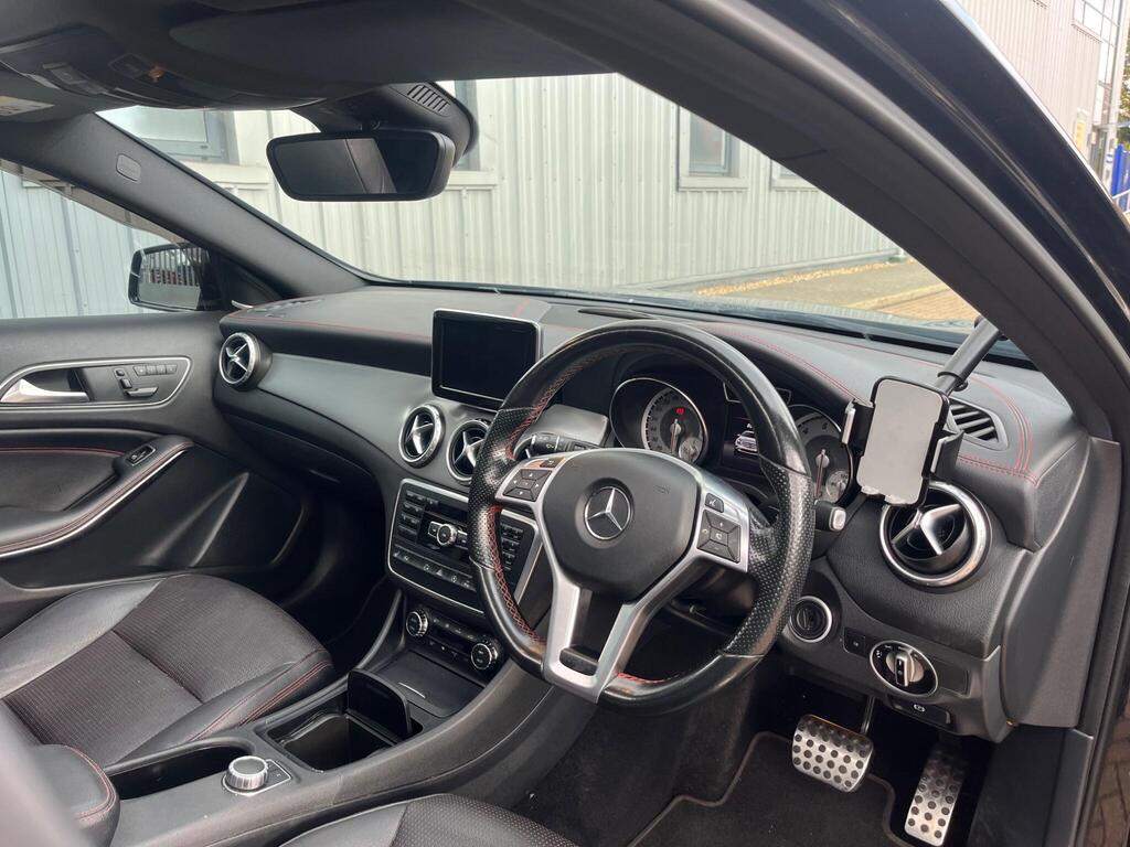 Mercedes-Benz GLA 22
