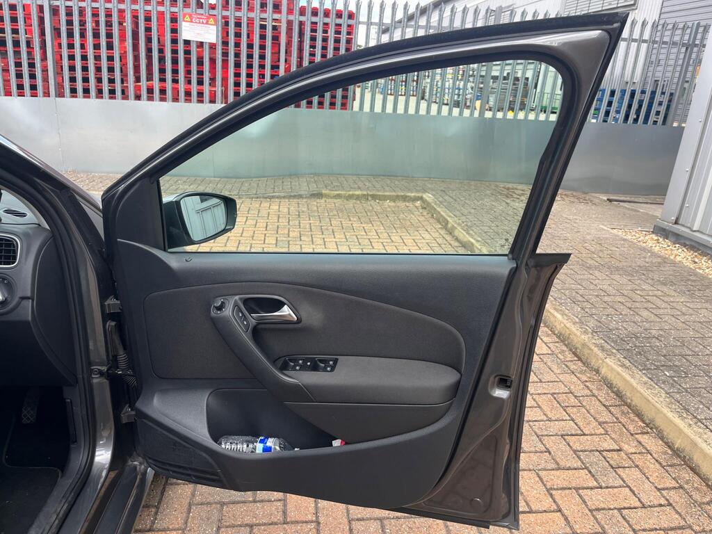 Volkswagen Polo 41