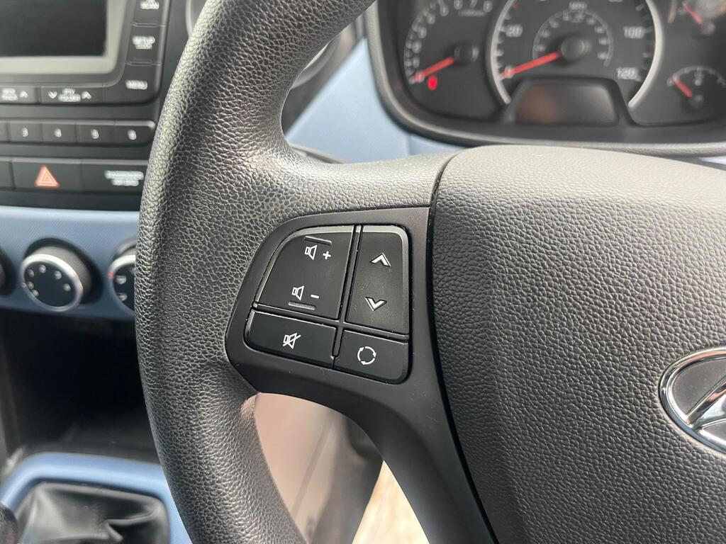 Hyundai i10 37