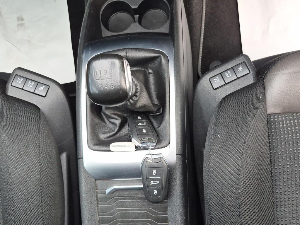 Citroen Grand C4 SpaceTourer 11