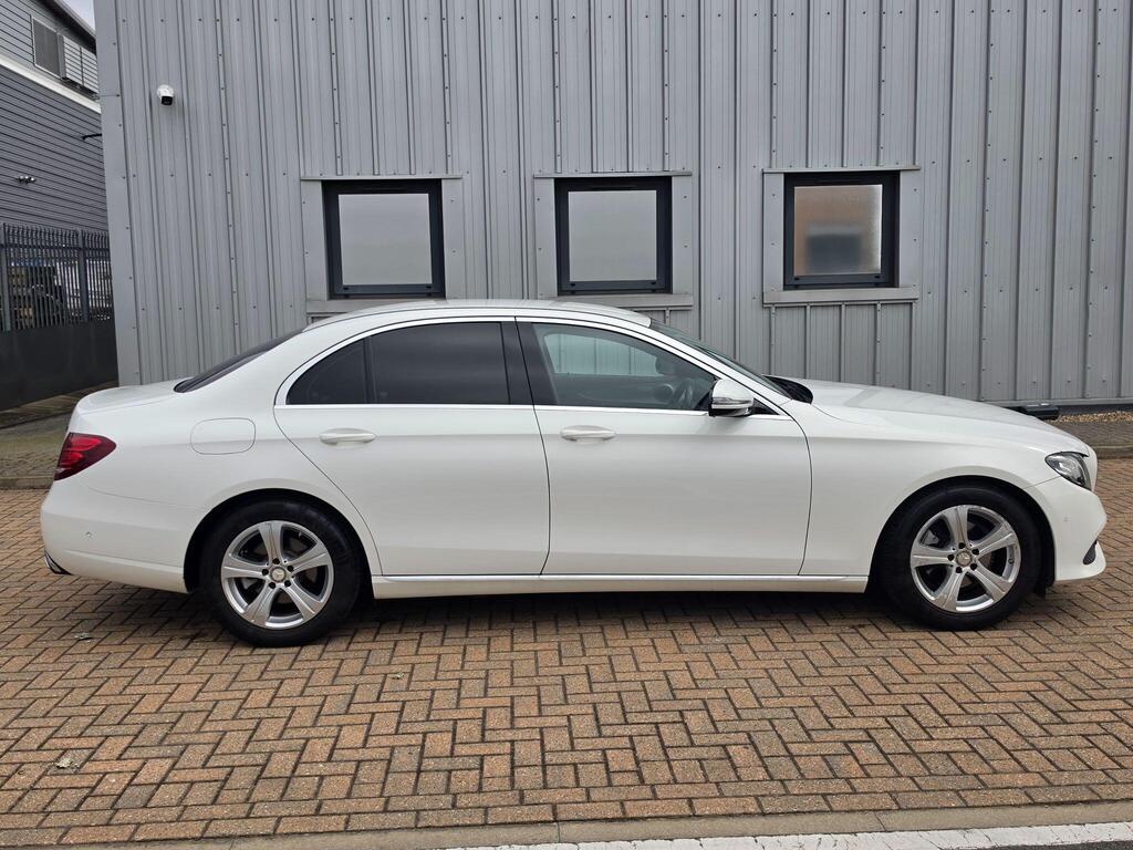 Mercedes-Benz E Class 14
