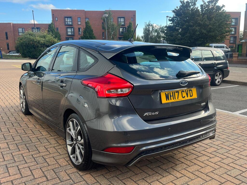 Ford Focus 16