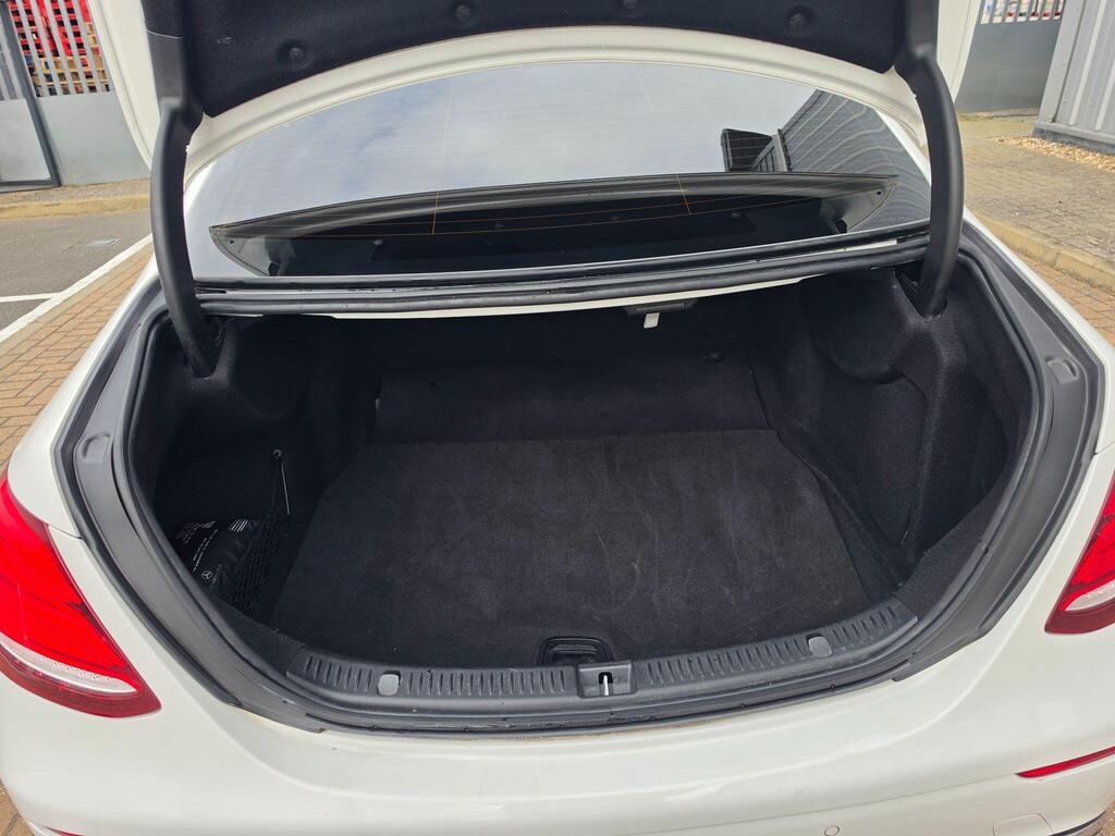 Mercedes-Benz E Class 42