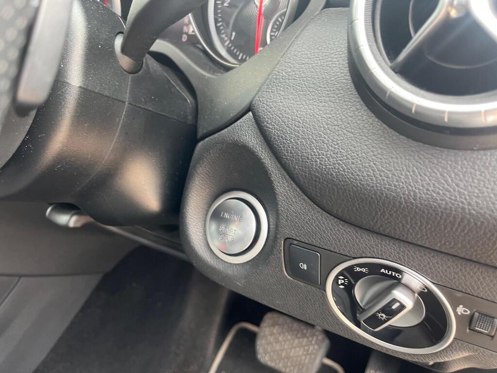 Mercedes-Benz CLA 39