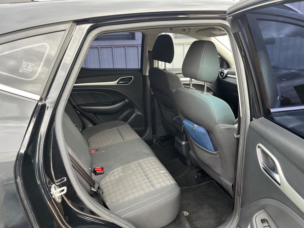 MG MG ZS 46