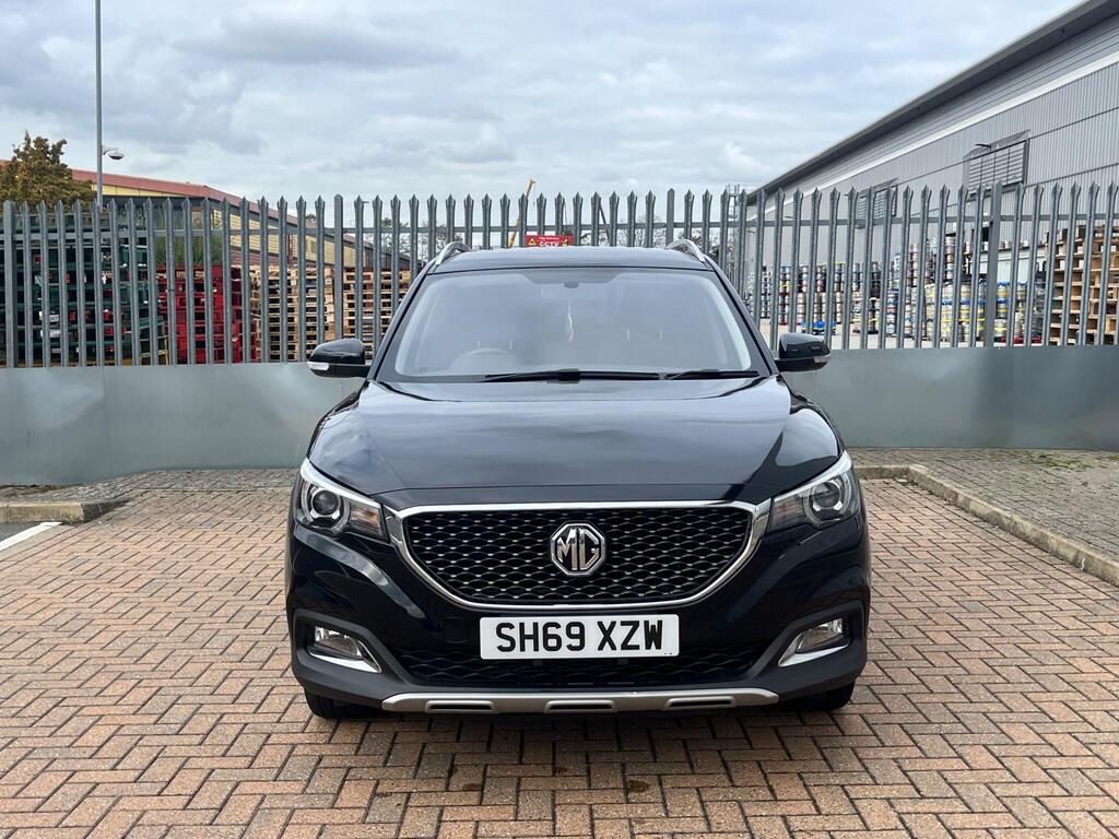 MG MG ZS 11