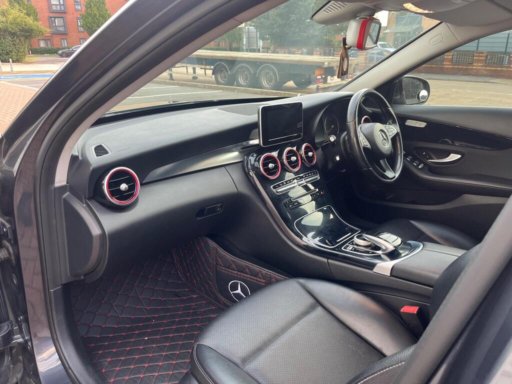 Mercedes-Benz C Class 33