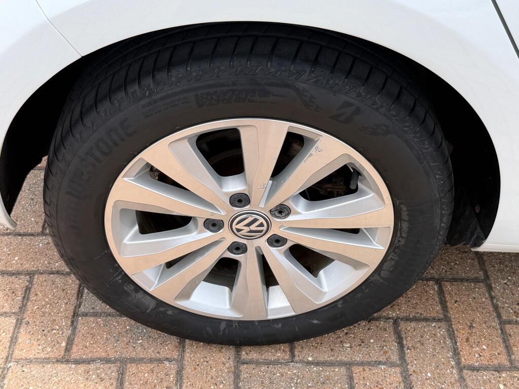 Volkswagen Golf 49