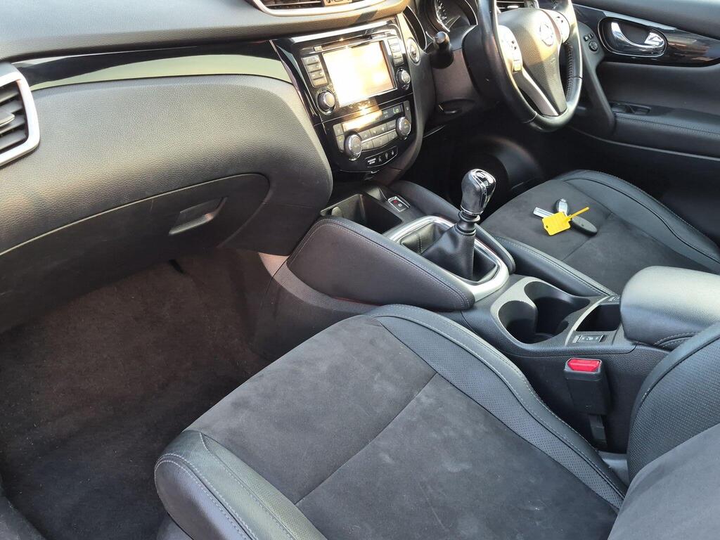 Nissan Qashqai 11