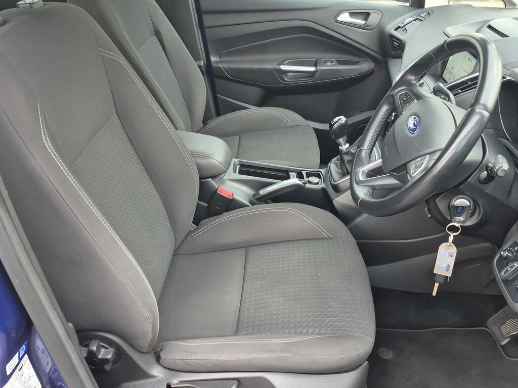 Ford C-Max 13