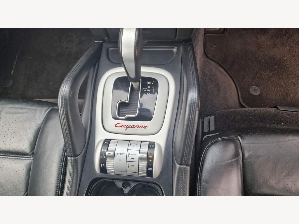 Porsche Cayenne 19