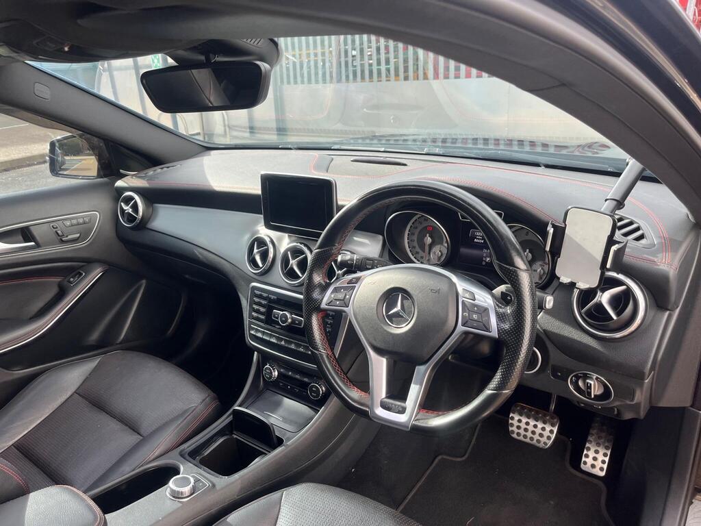Mercedes-Benz GLA 20