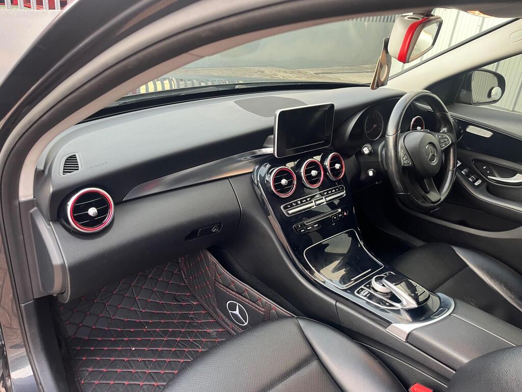 Mercedes-Benz C Class 28