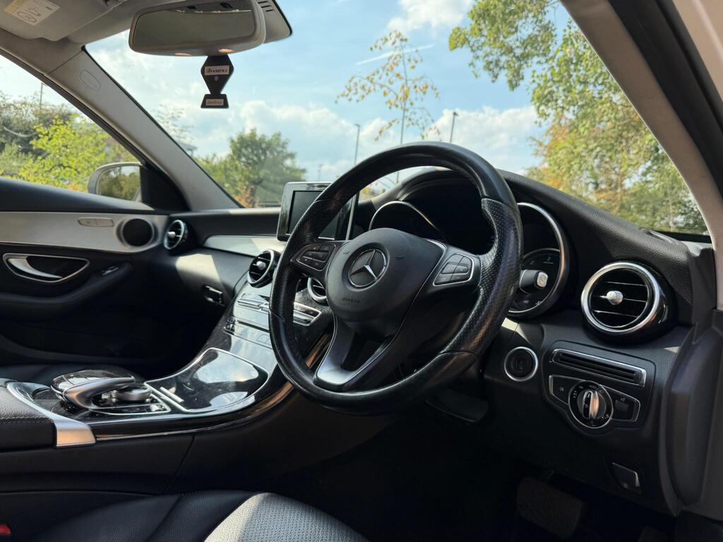 Mercedes-Benz C Class 14