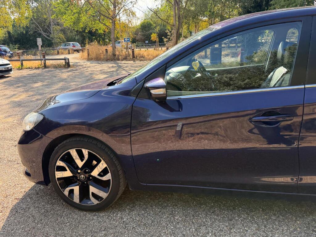 Nissan Pulsar 6