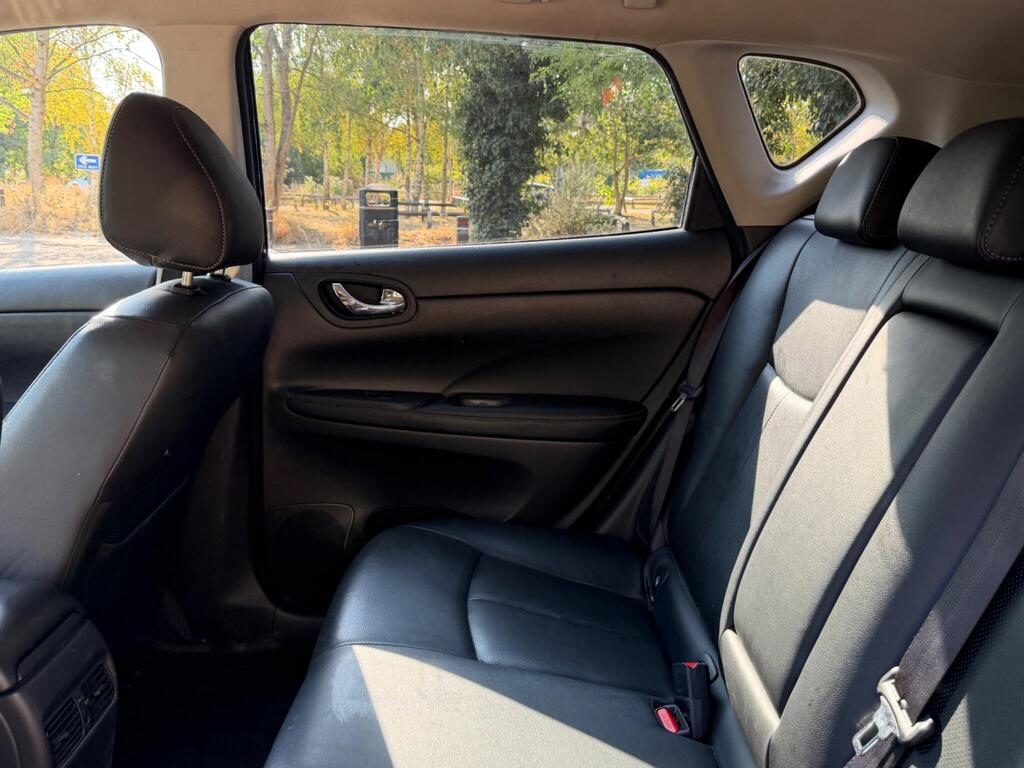 Nissan Pulsar 23