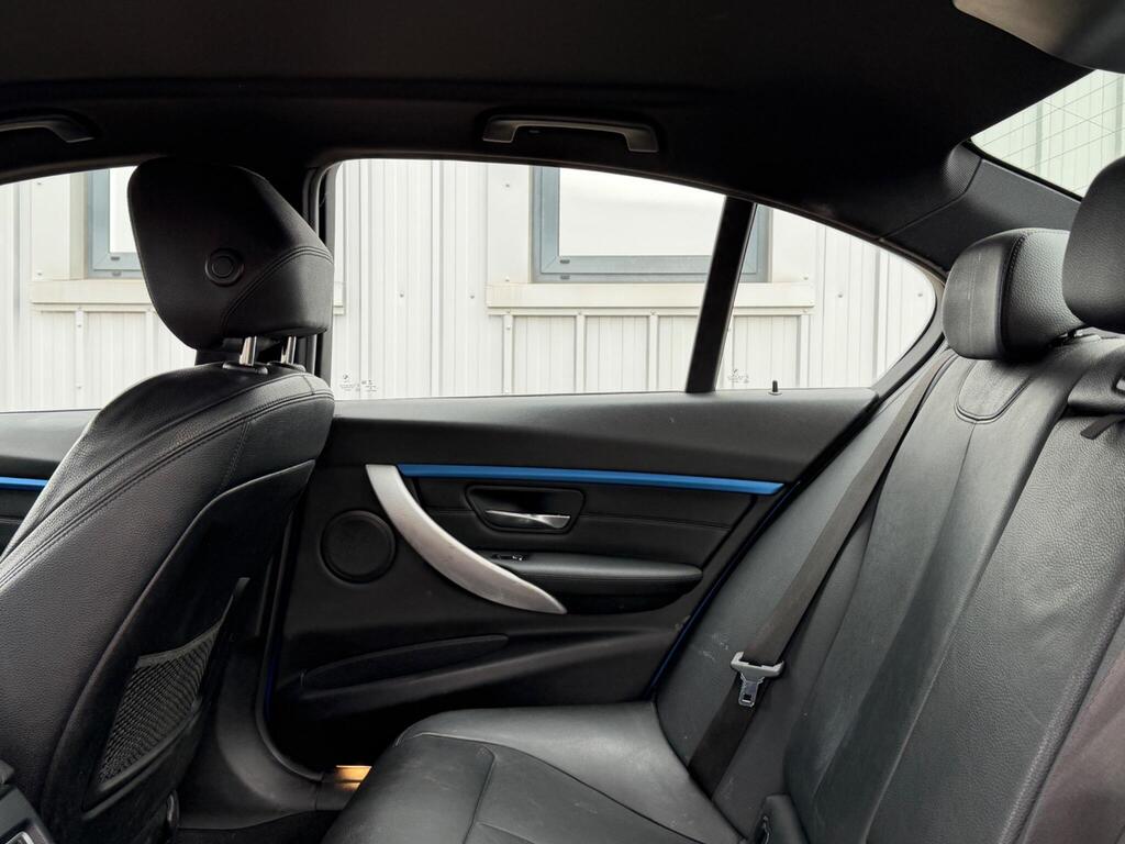 BMW 3 Series 29