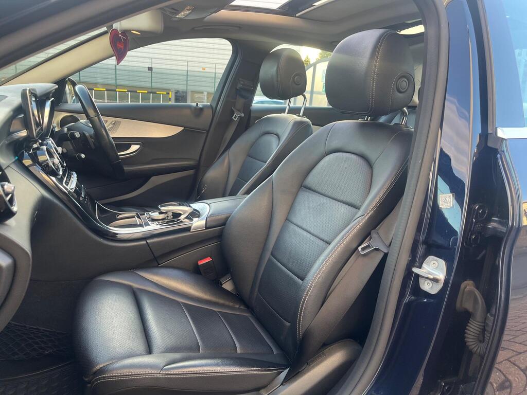 Mercedes-Benz C Class 54