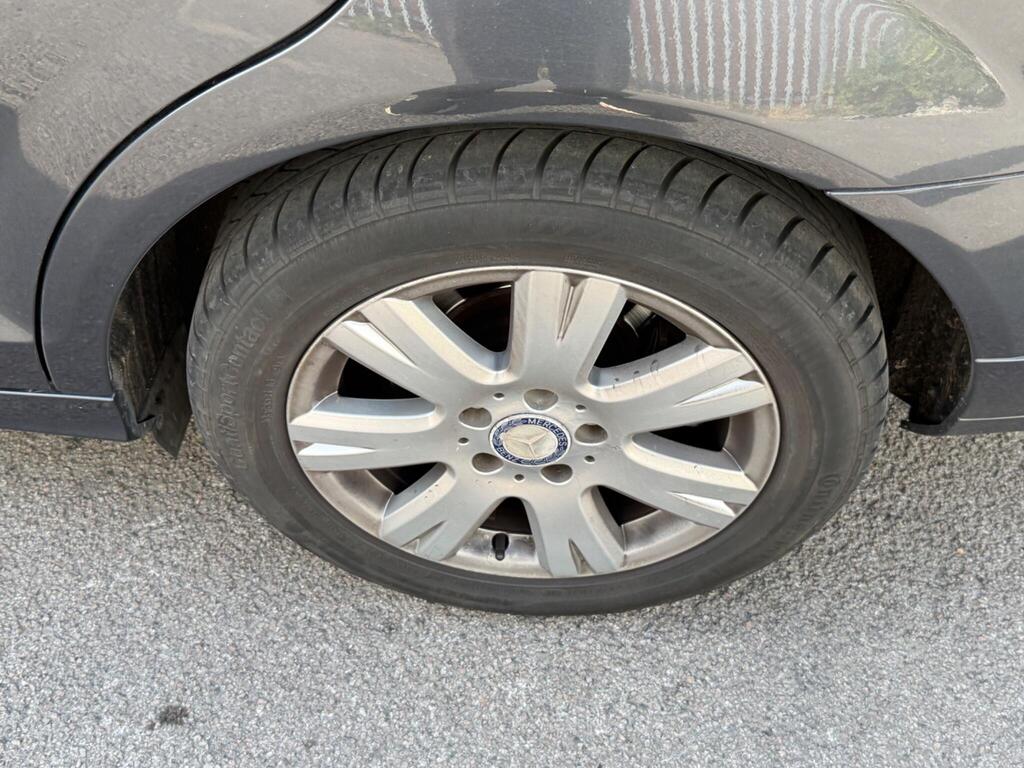 Mercedes-Benz C Class 34