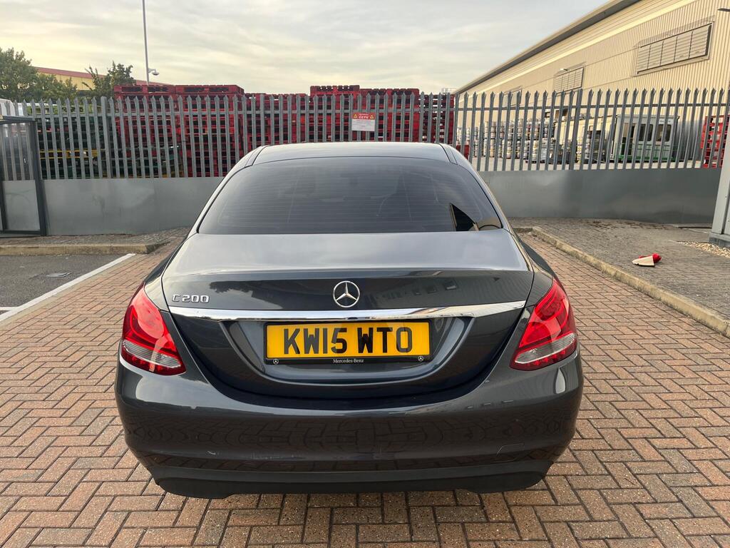 Mercedes-Benz C Class 19