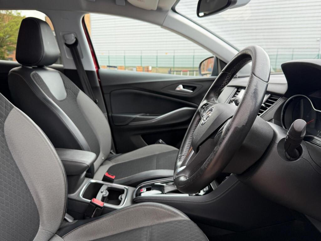 Vauxhall Grandland X 23