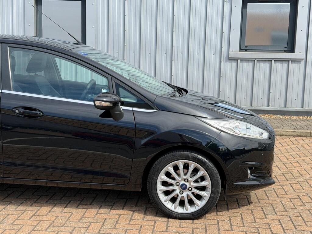 Ford Fiesta 9