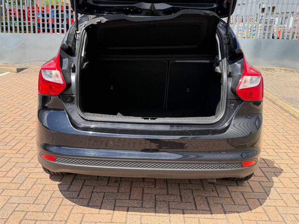 Ford Focus 49