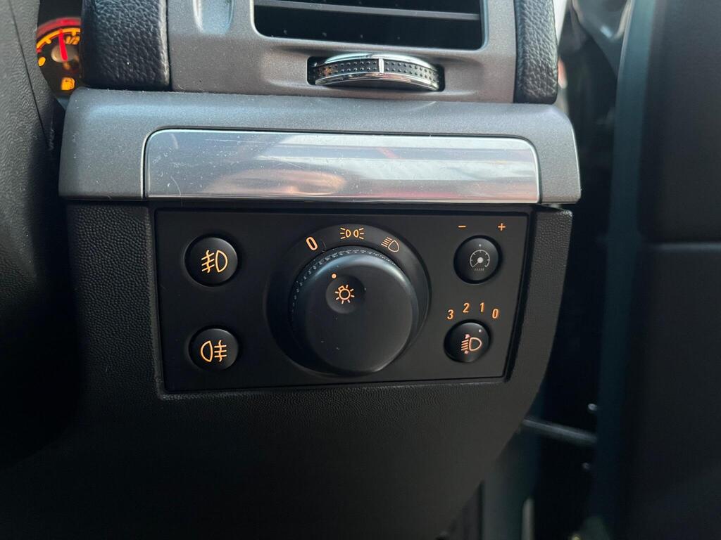 Vauxhall Vectra 47