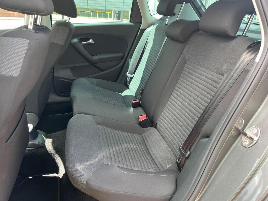 Volkswagen Polo 38