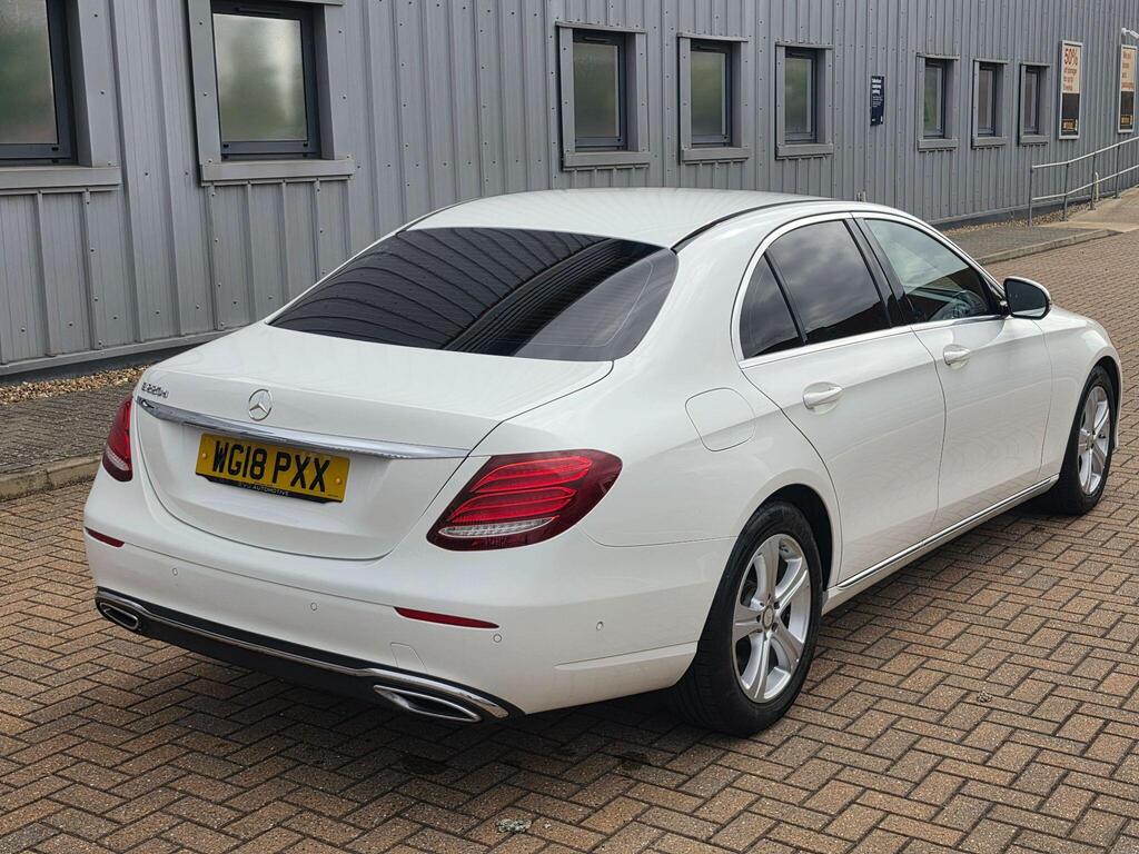 Mercedes-Benz E Class 16