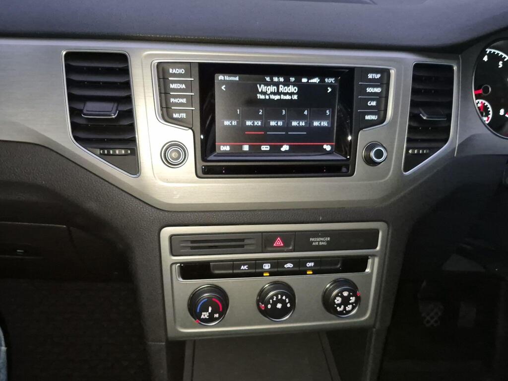 Volkswagen Golf SV 36