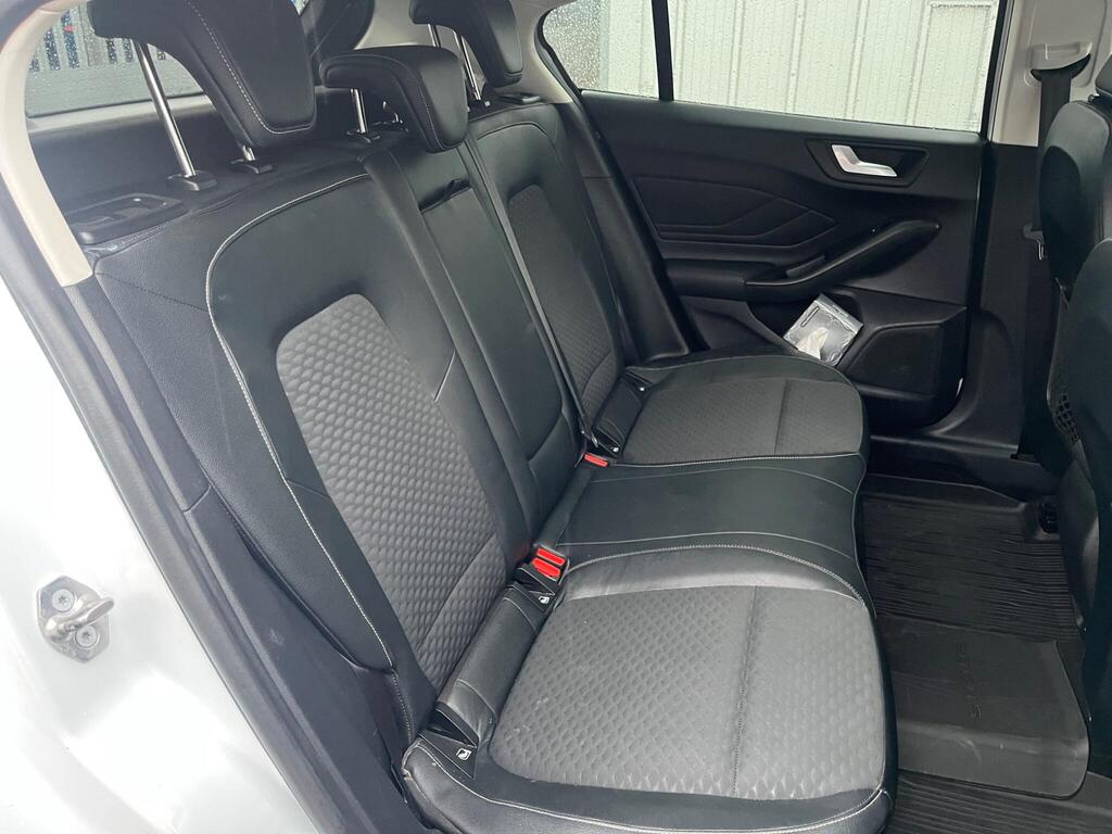 Ford Focus 46