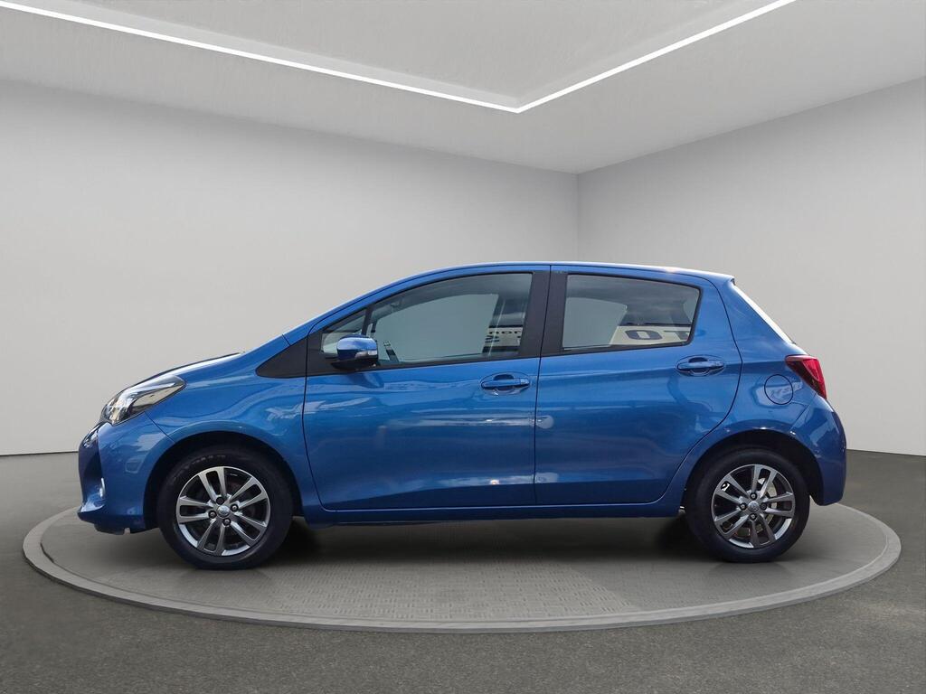 Toyota Yaris 5