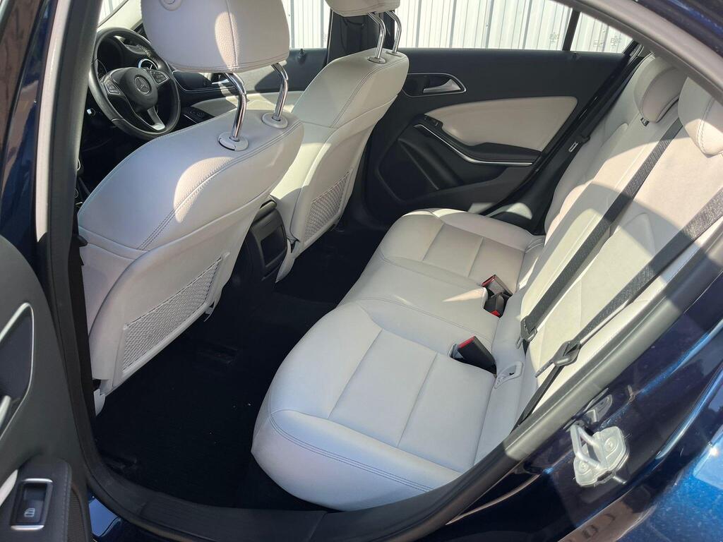 Mercedes-Benz A Class 34