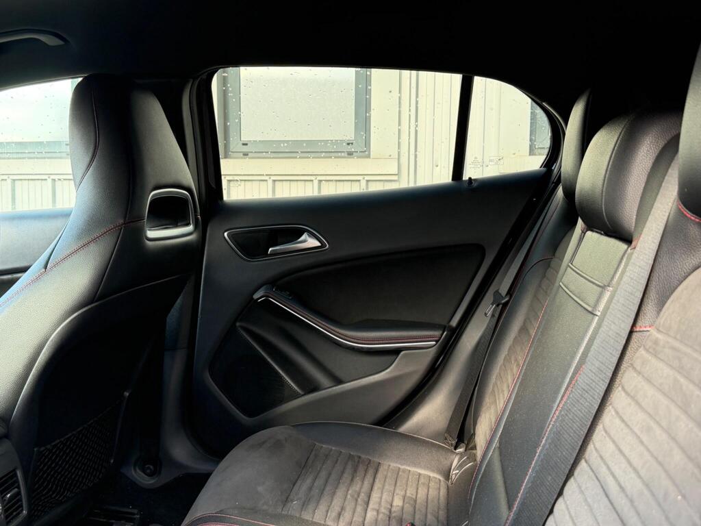 Mercedes-Benz GLA 24