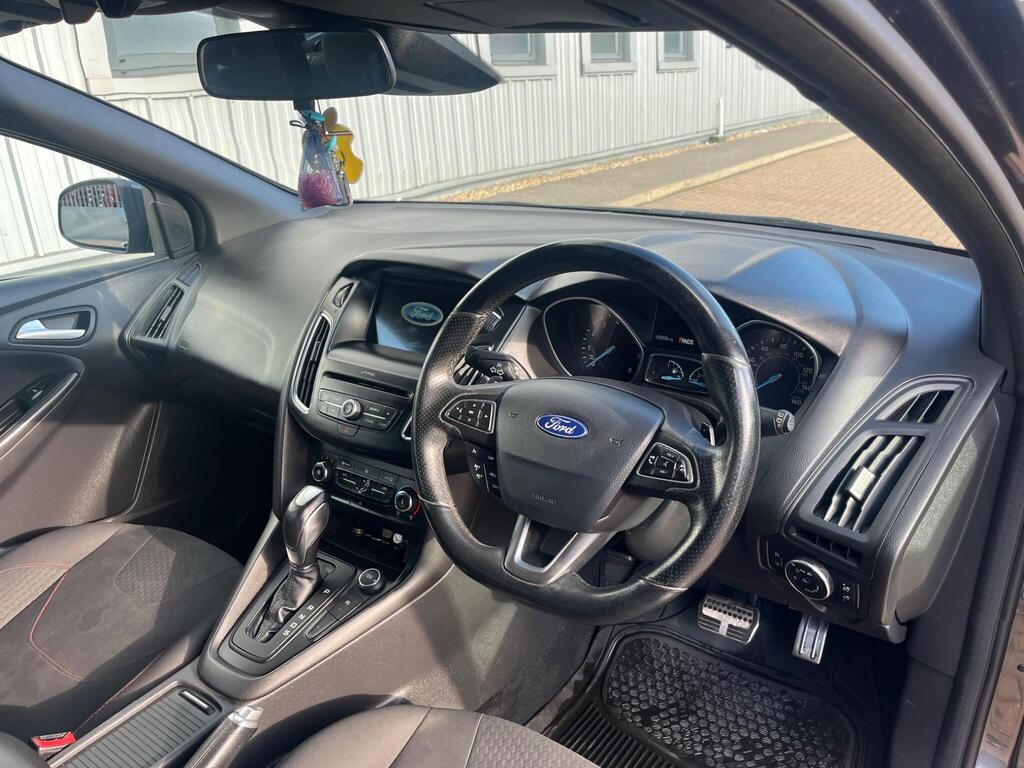 Ford Focus 25