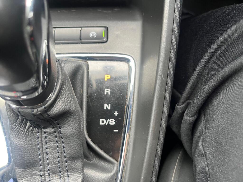 MG MG ZS 58