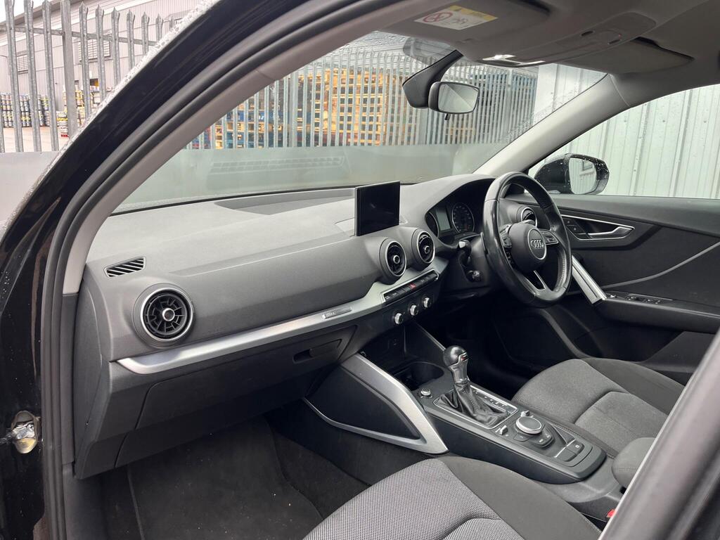 Audi Q2 30