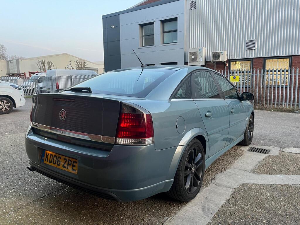 Vauxhall Vectra 24