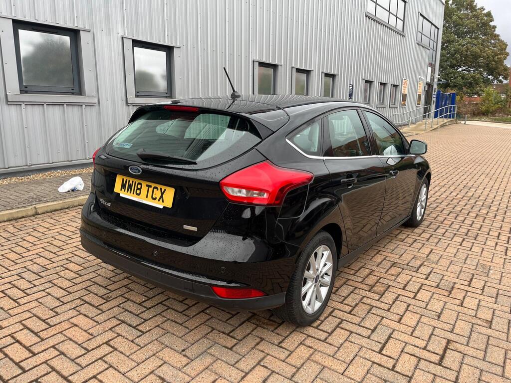 Ford Focus 21