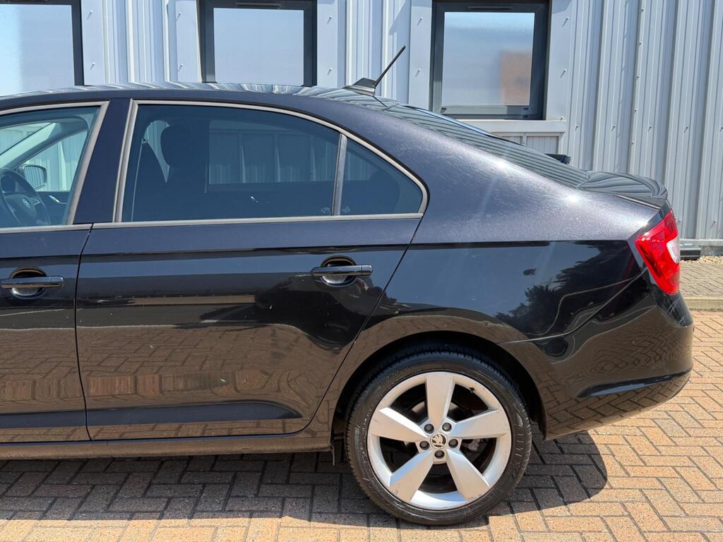Skoda Rapid 41