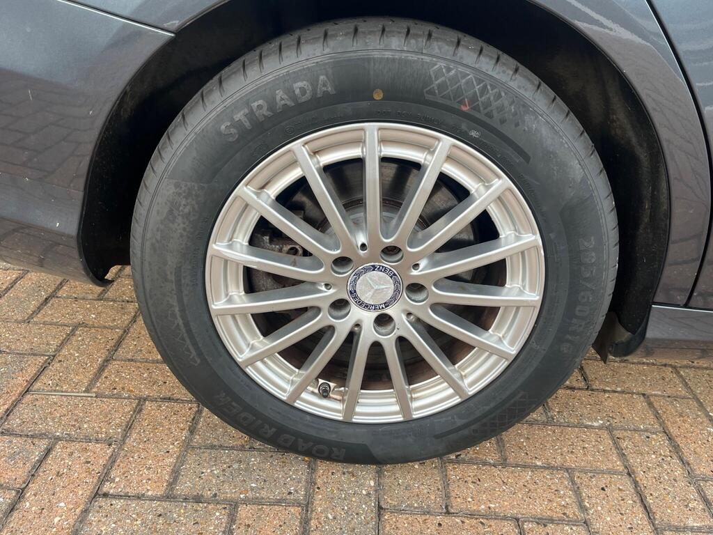 Mercedes-Benz C Class 58
