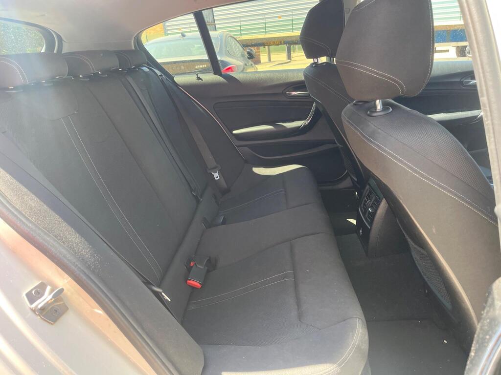 BMW 1 Series 32