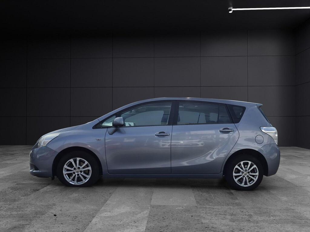 Toyota Verso 5