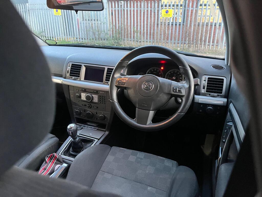 Vauxhall Vectra 27