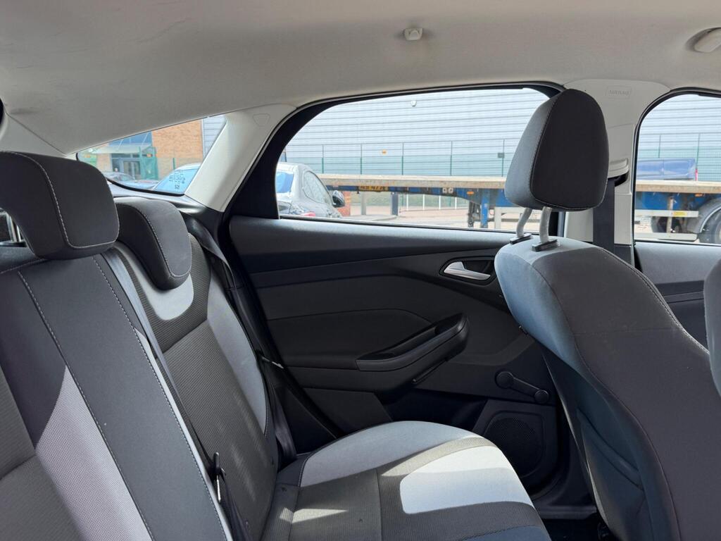 Ford Focus 22