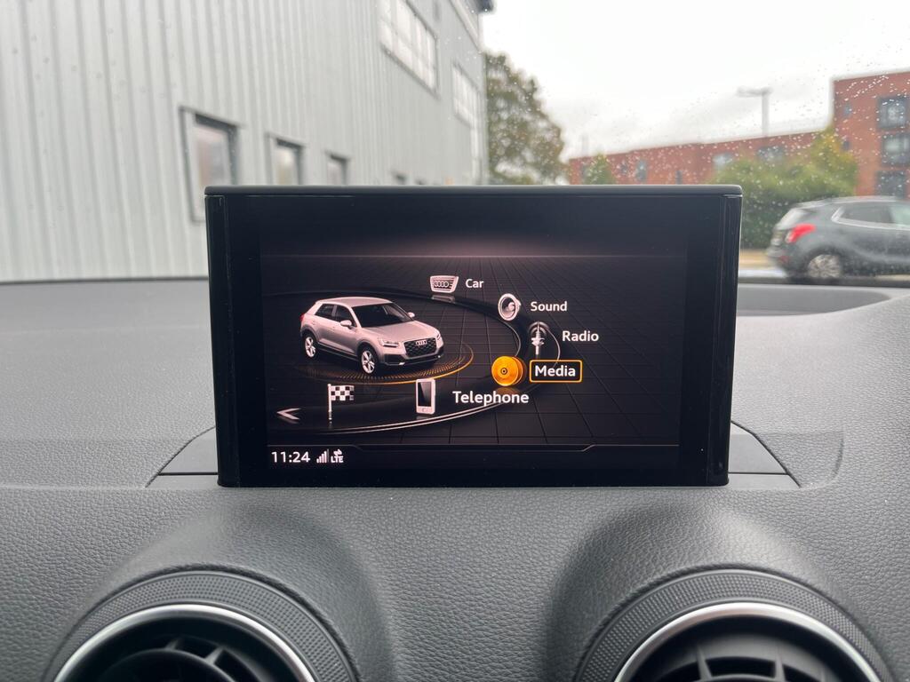 Audi Q2 75