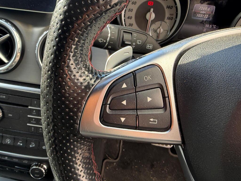 Mercedes-Benz GLA 27