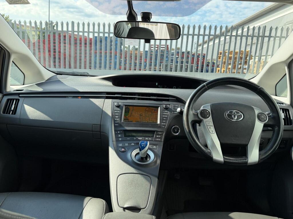 Toyota Prius 27