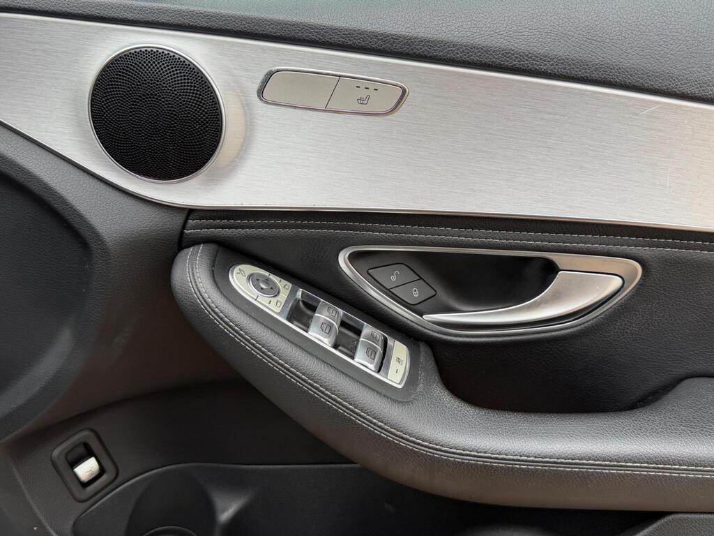 Mercedes-Benz C Class 28